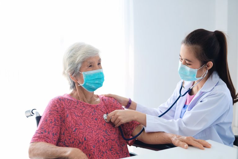 Le régime social et fiscal du Médecin remplaçant non-thésé (RNT) GPM Groupe Pasteur Mutualité