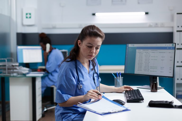 Statut de l’interne en médecine